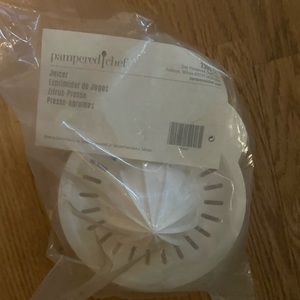 Pampered chef juicer